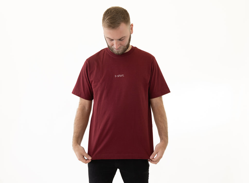 simple. t-shirt. burgundy.