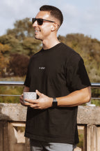 simple. t-shirt. black.