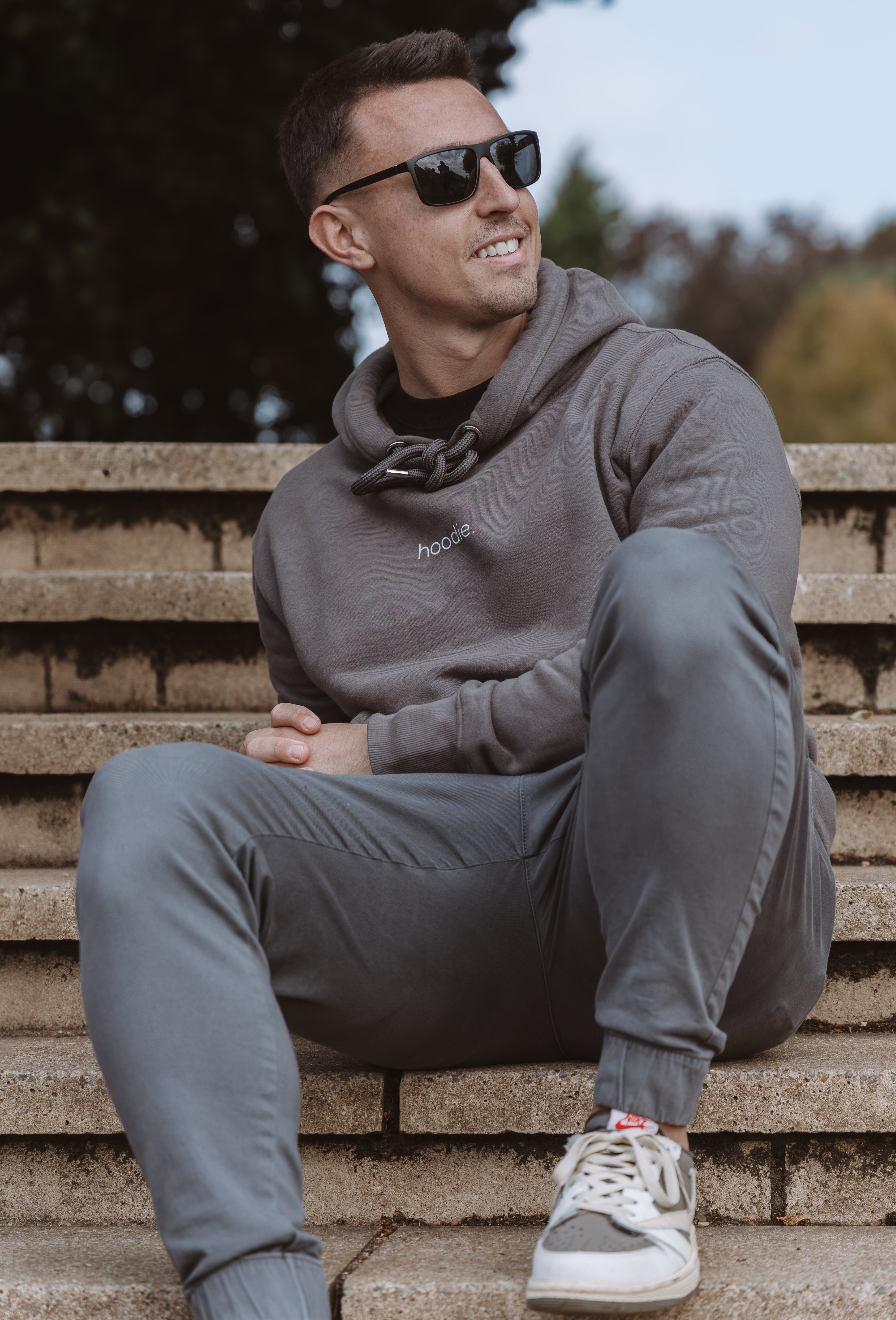 hoodie.