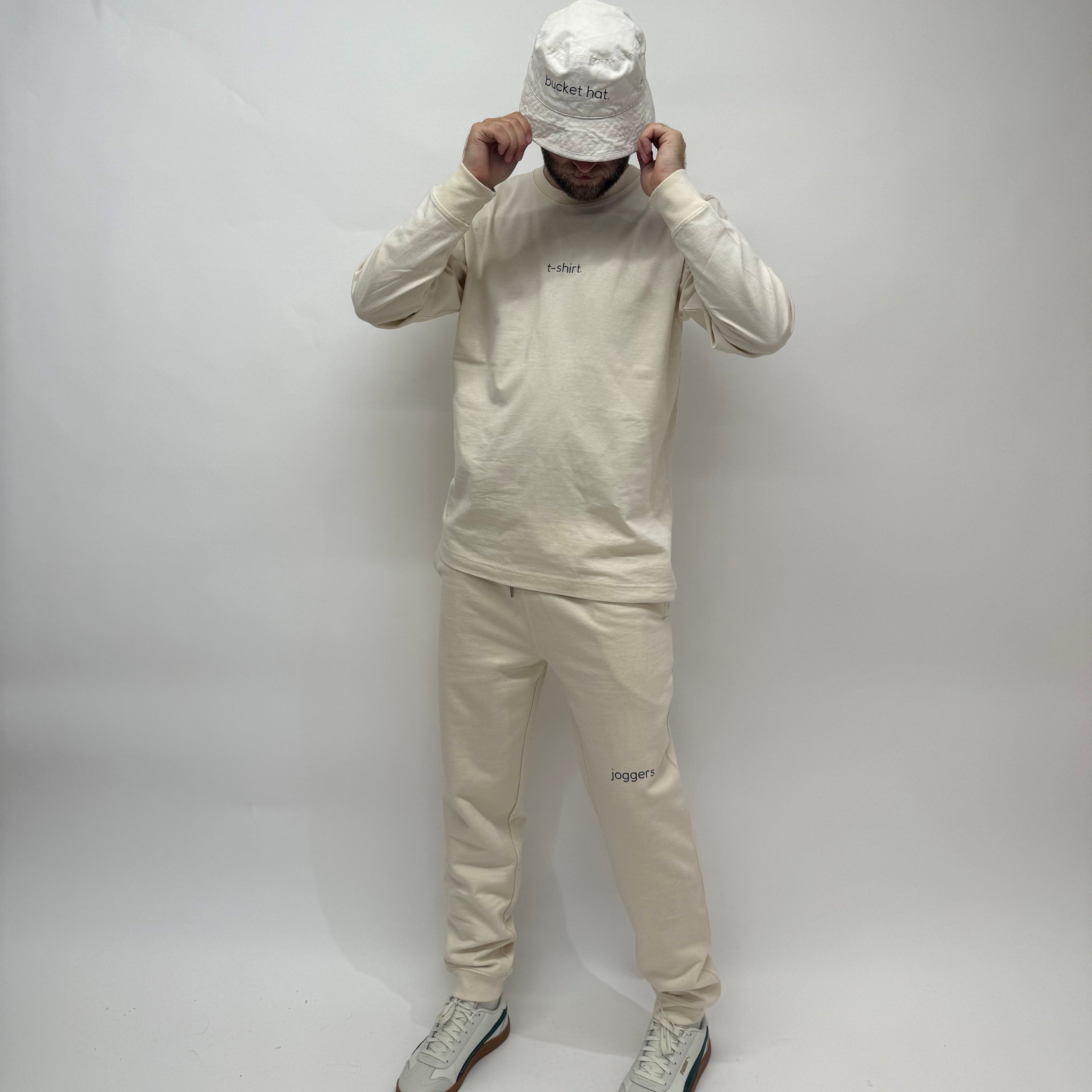 simple. bucket hat. natural-raw.