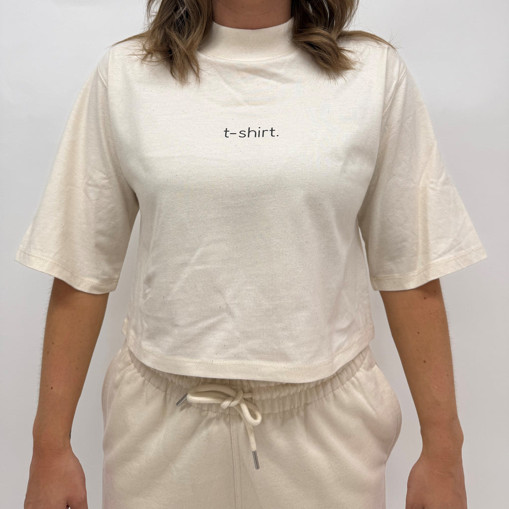 simple. cropped t-shirt. natural-raw.