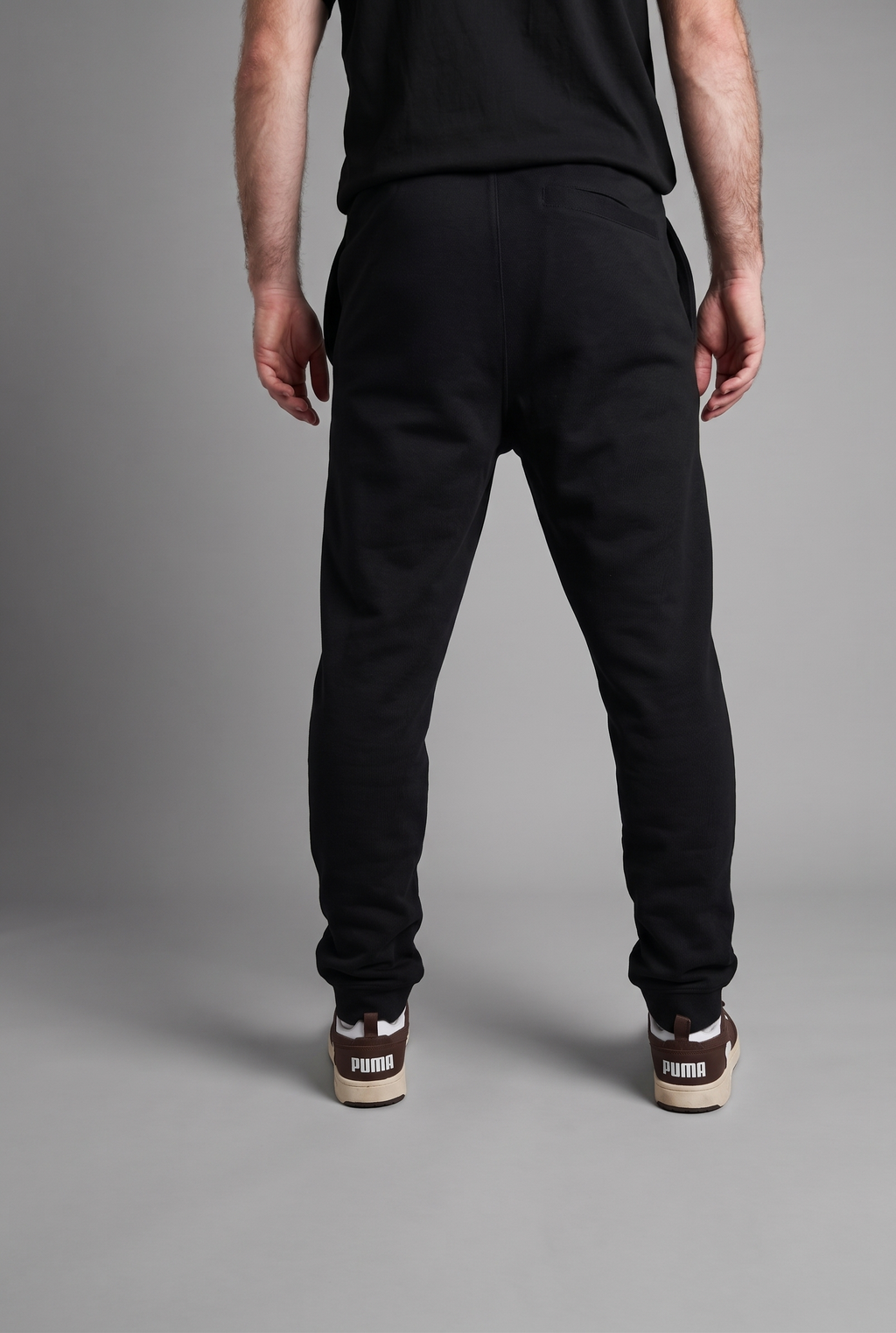 simple. cuffed joggers. black
