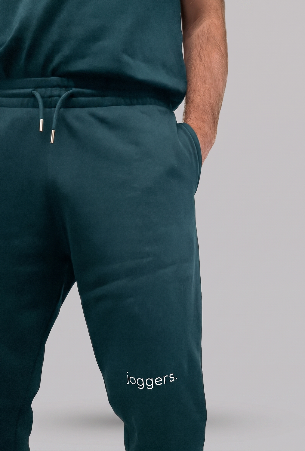 simple. cuffed joggers. stargazer