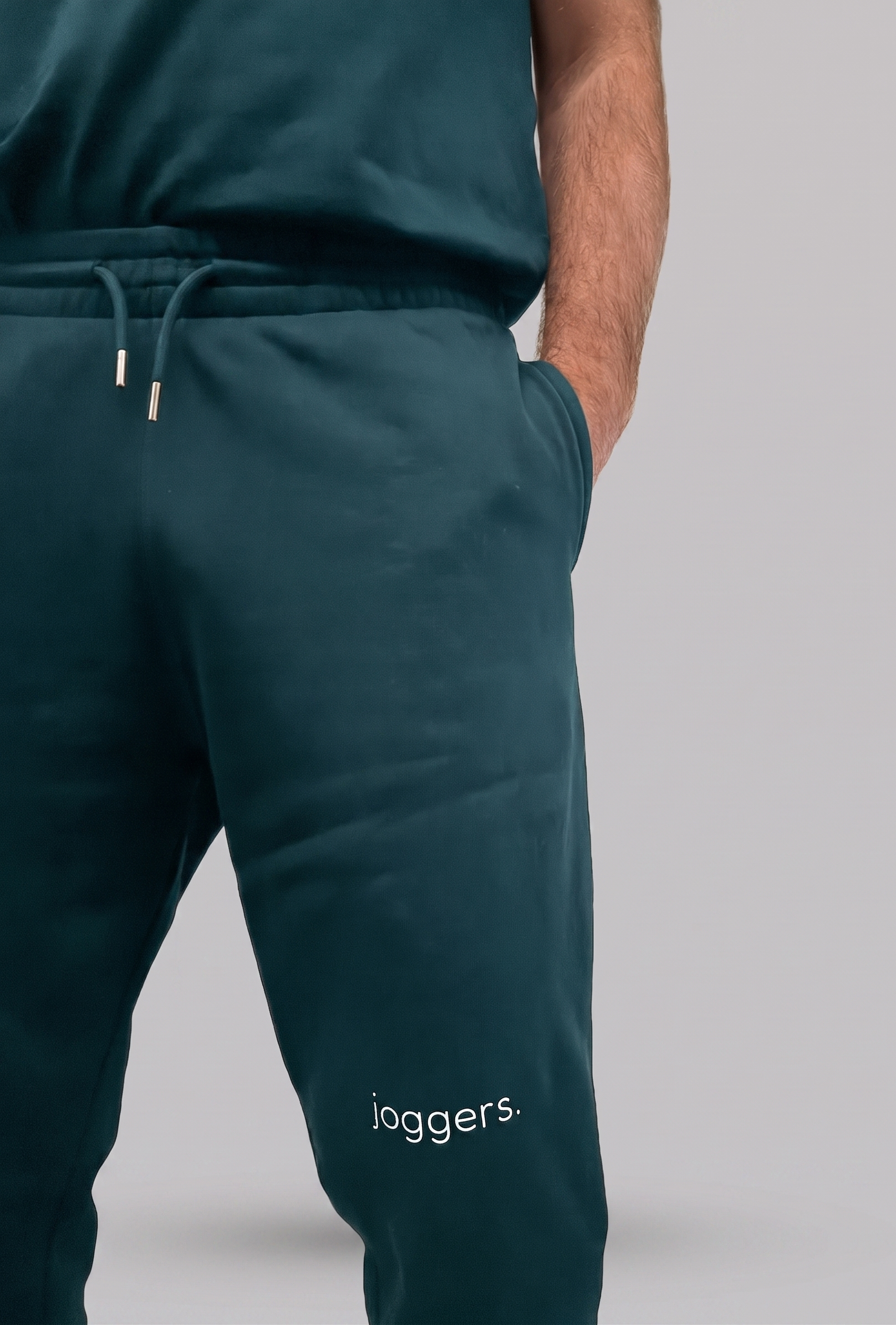 simple. cuffed joggers. stargazer