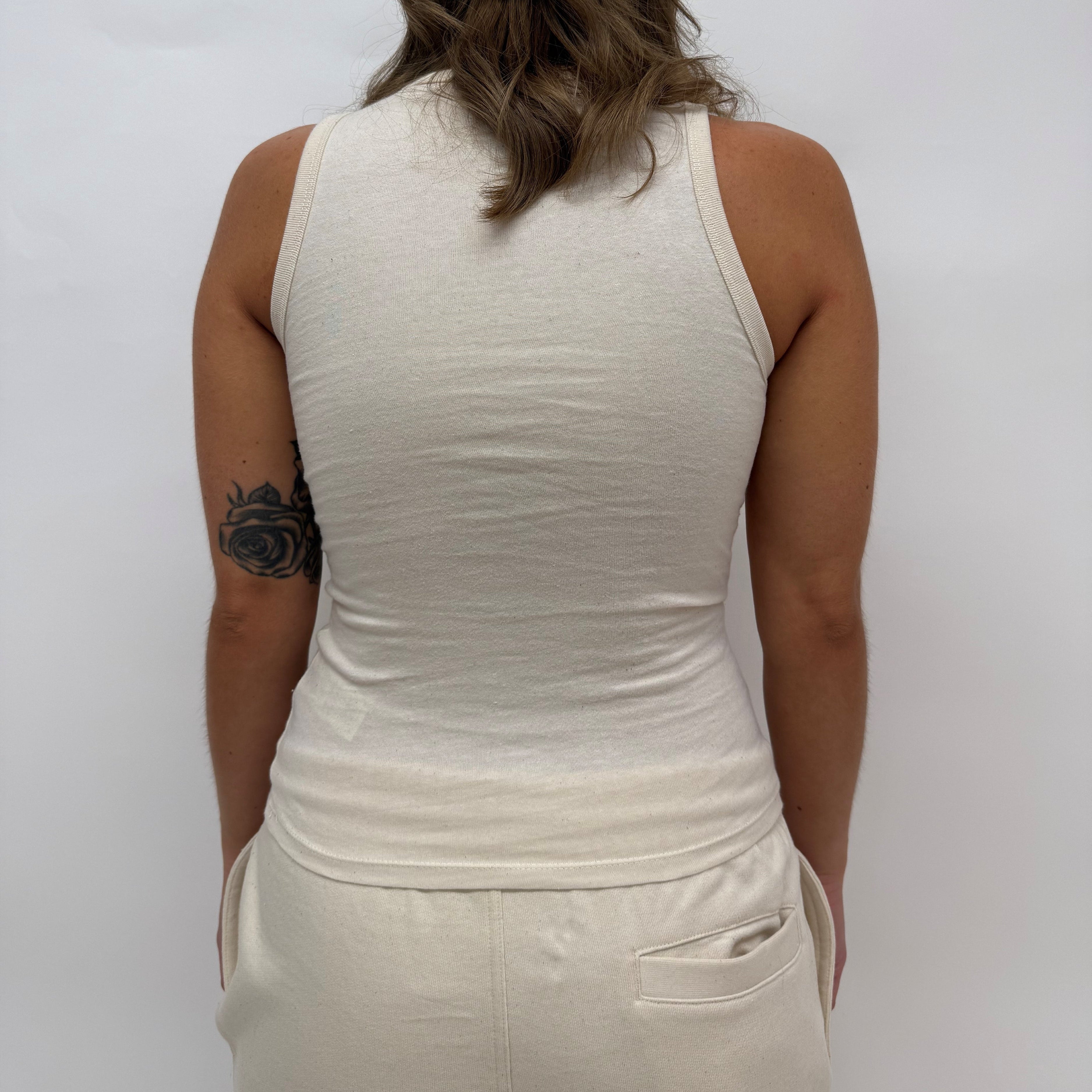 simple. fitted vest. natural-raw.