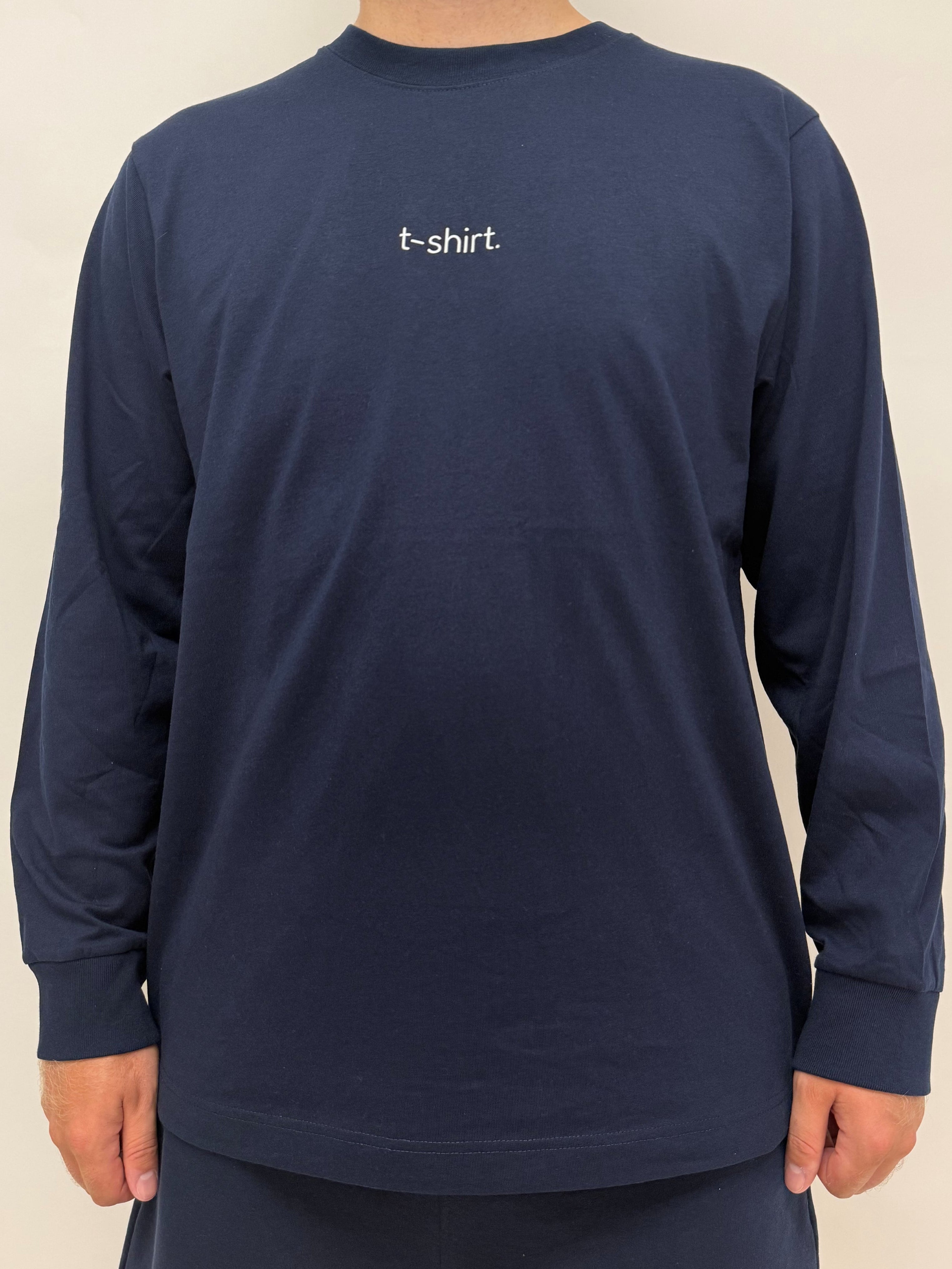 simple. long-sleeved t-shirt. french-navy.