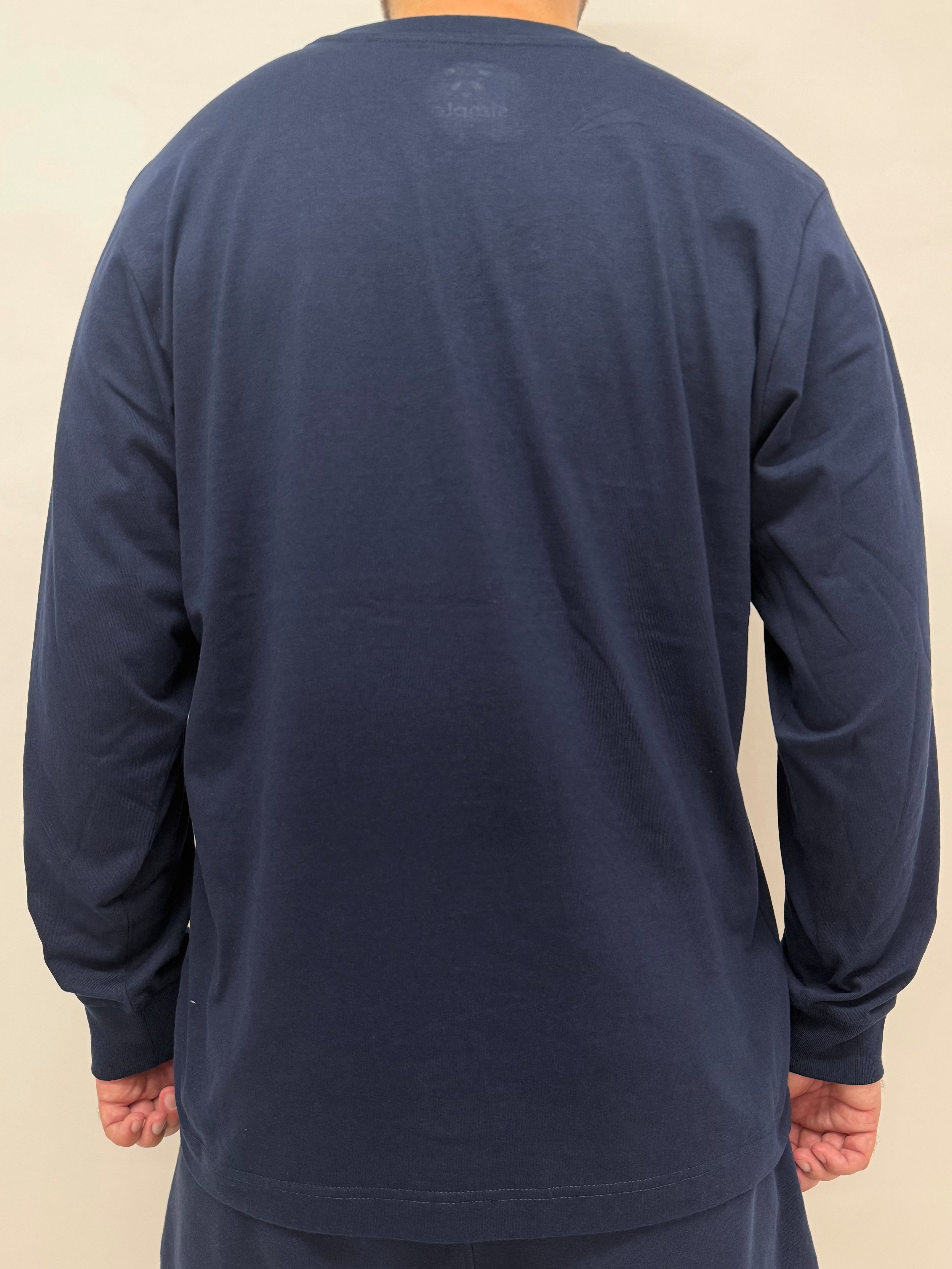 simple. long-sleeved t-shirt. french-navy.