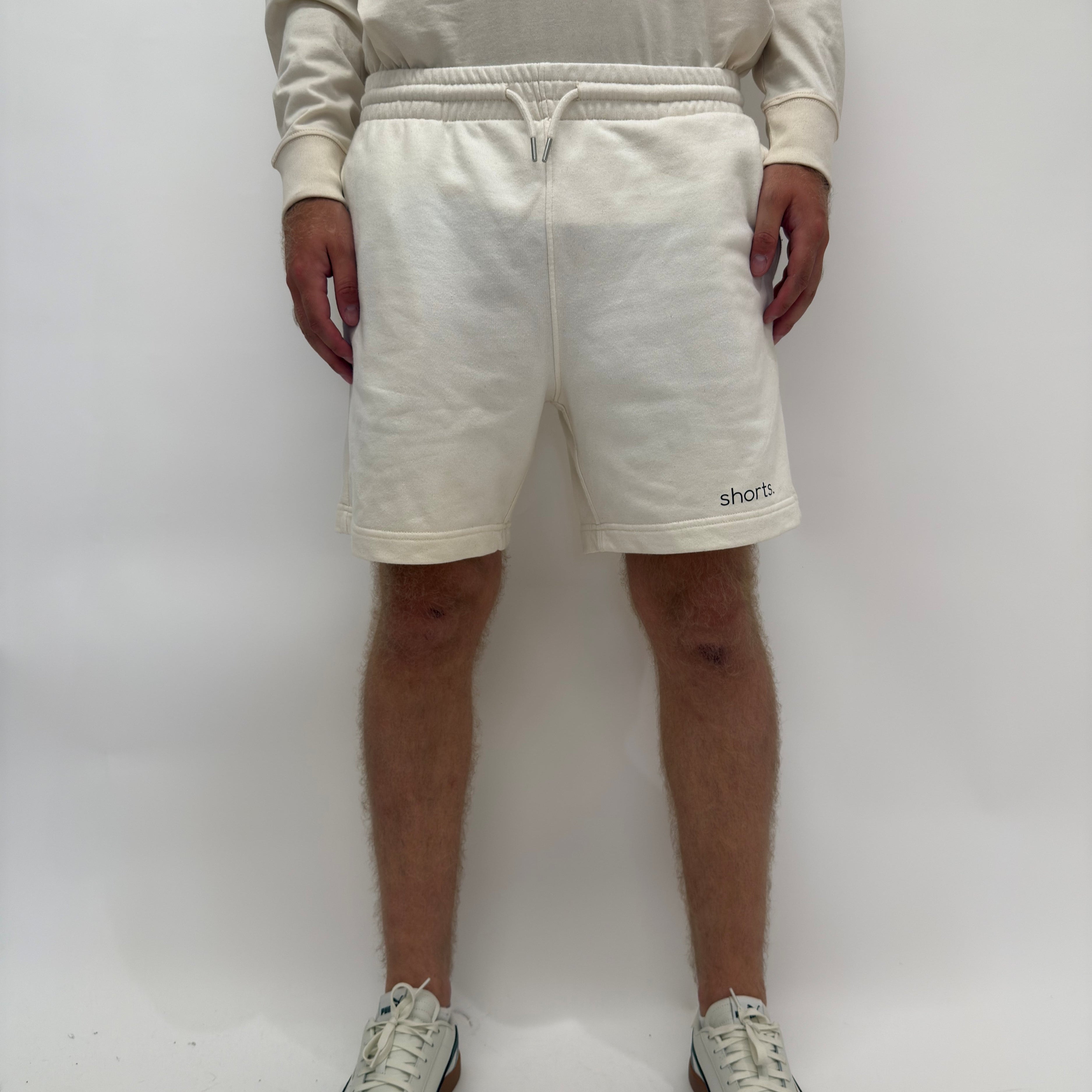 simple. shorts. natural-raw.