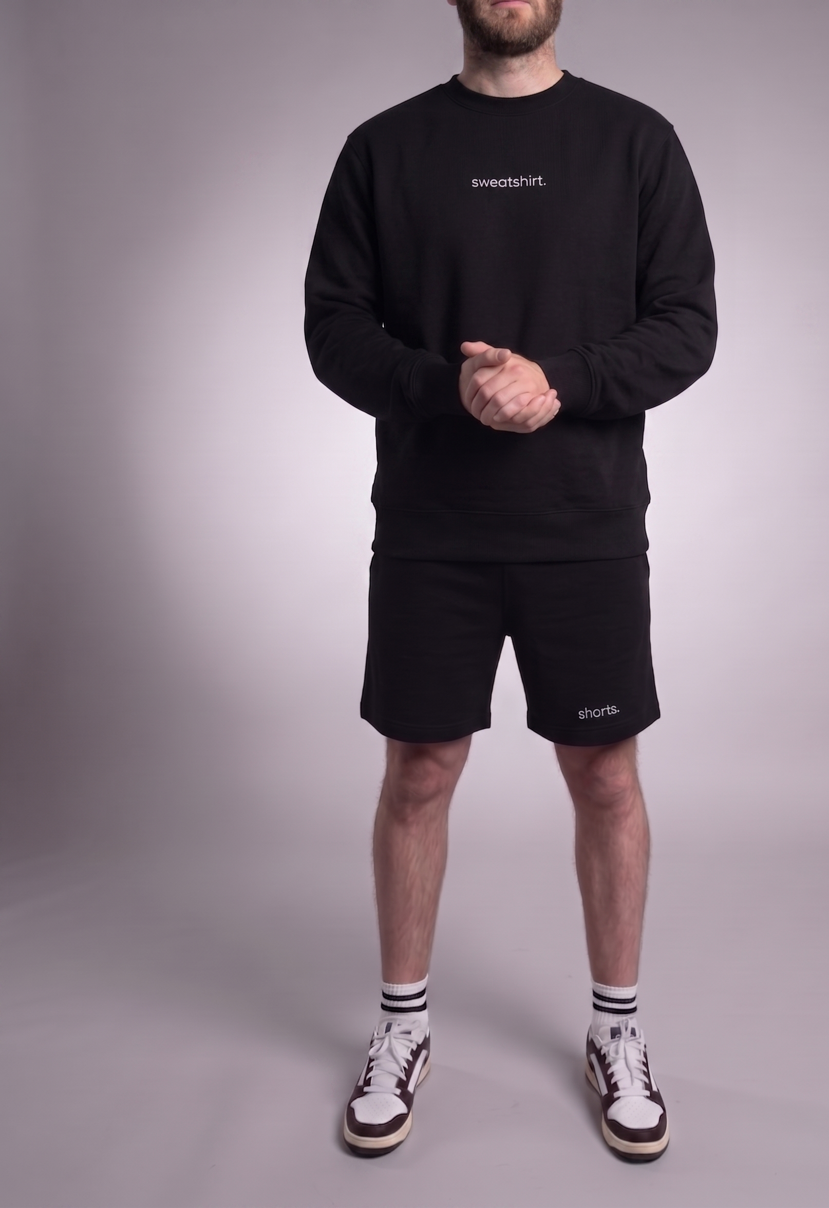 simple. sweatshirt. black.