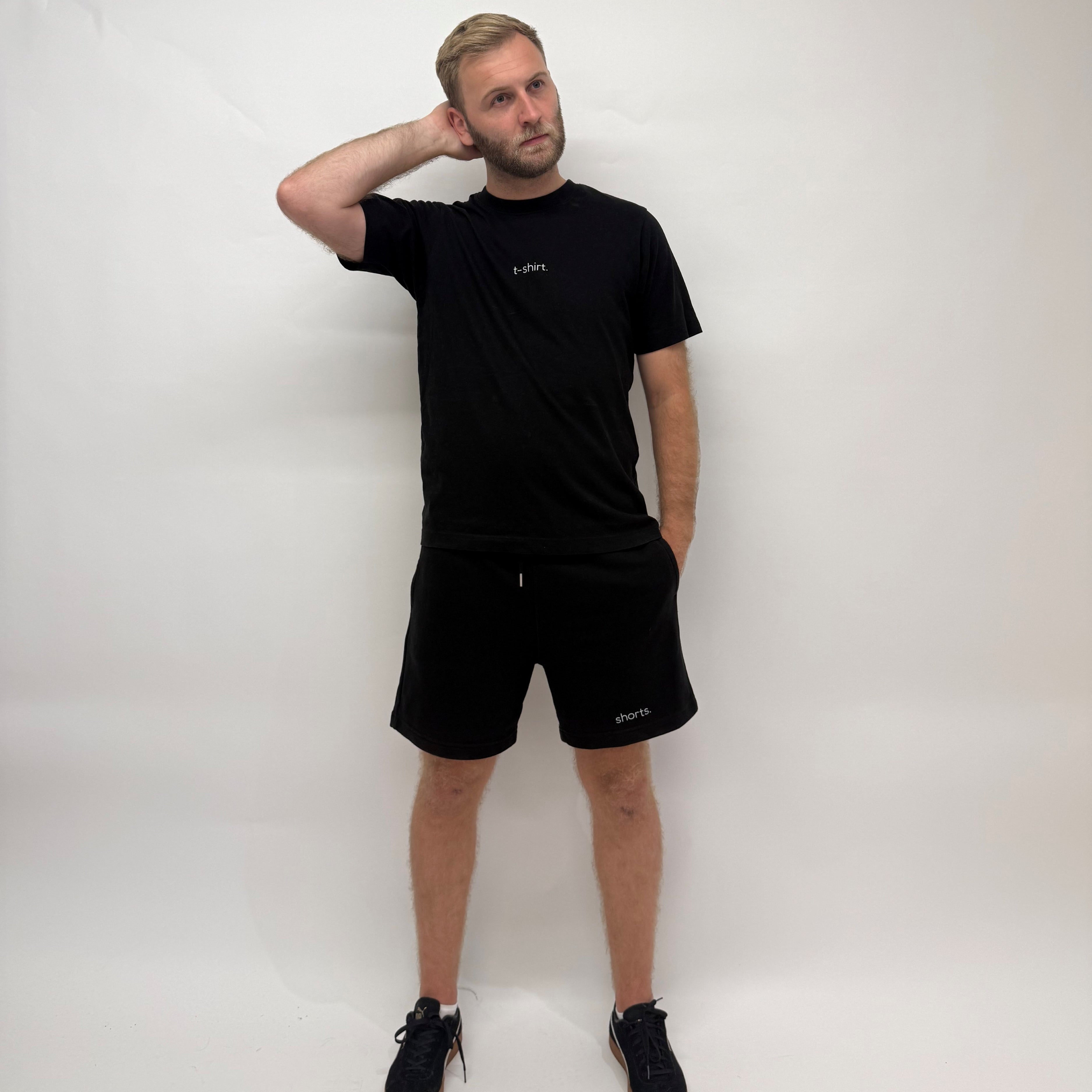 simple. shorts. black.