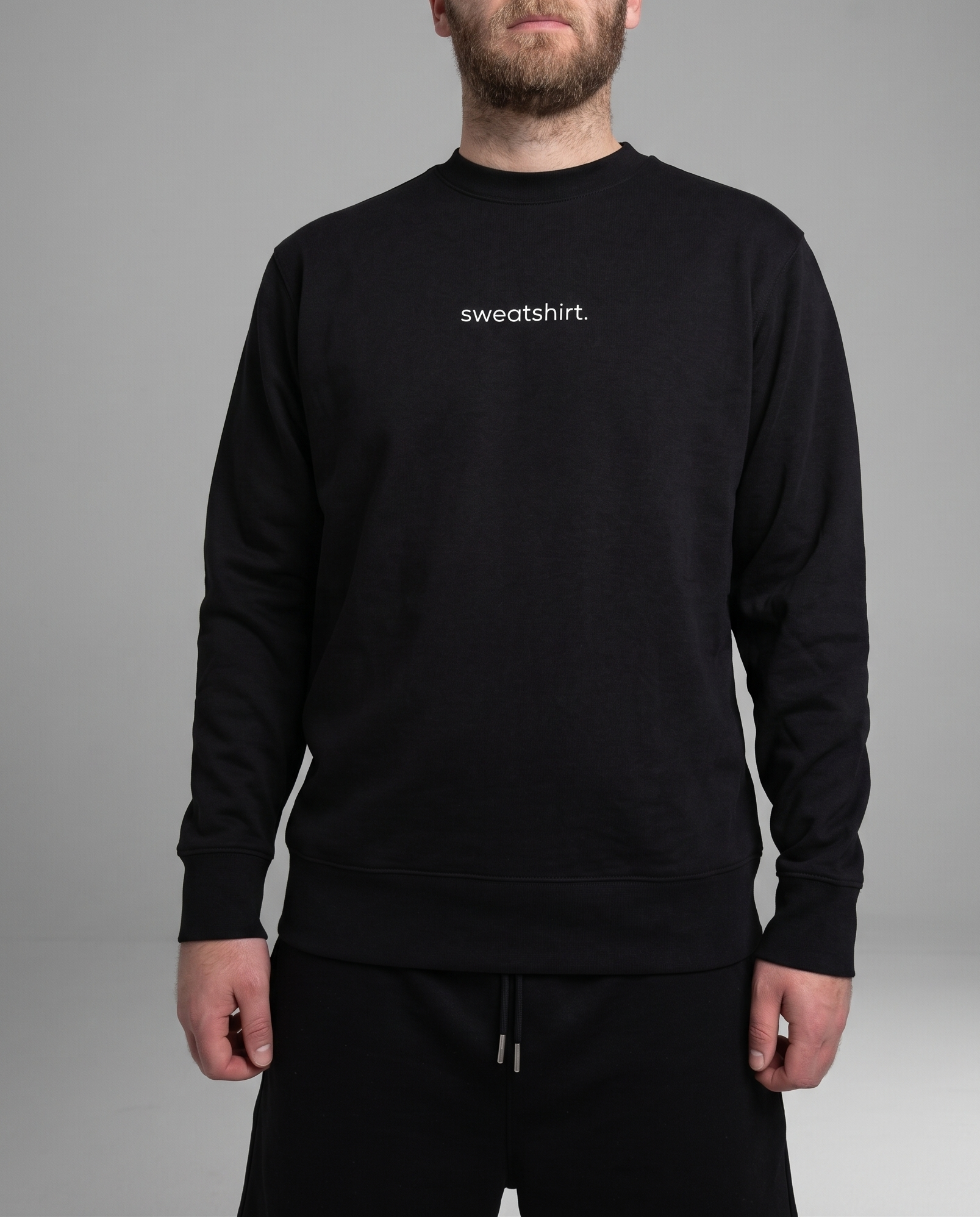 simple. sweatshirt. black.